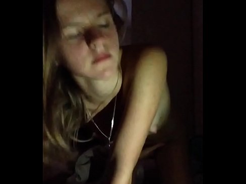 ❤️ هڪ ڇوڪري masturbates ۽ cums ❤